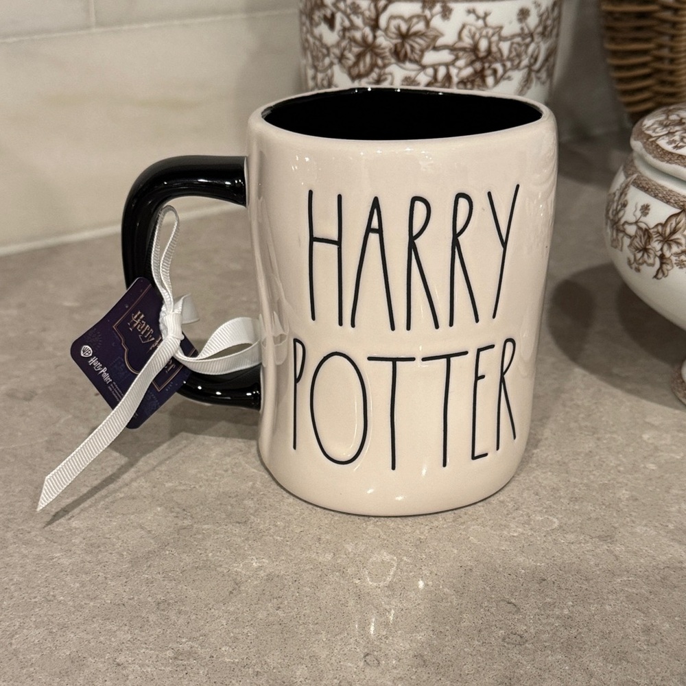 New! Rae Dunn X Harry Potter Coffee Mug - Picture 2 of 2